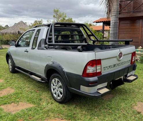 FIAT STRADA 1.6 MPI TREKKING CE 16V FLEX 2P MANUAL